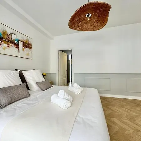 4bd Soho Luxe Retreat Terrace 2bh & Ac Apartment *