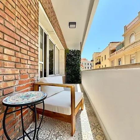 4bd Soho Luxe Retreat Terrace 2bh & Ac * Malaga